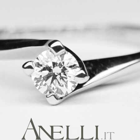 Engagement Ring 0.25 Carats E-VVS1 GIA