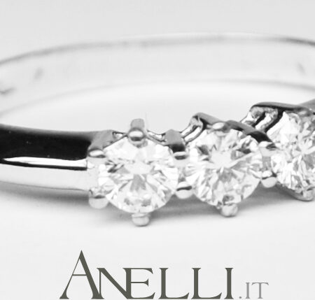 Anello Trilogy 0.36 ct E-IF