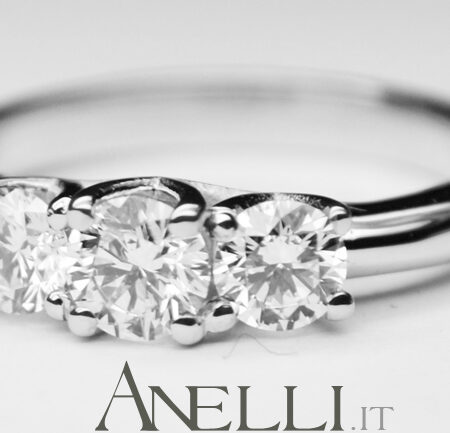 Anello Trilogy 0,85 carati colore F purezza IF GIA
