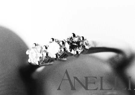 Anello trilogy 0,30 carati (F-IF)