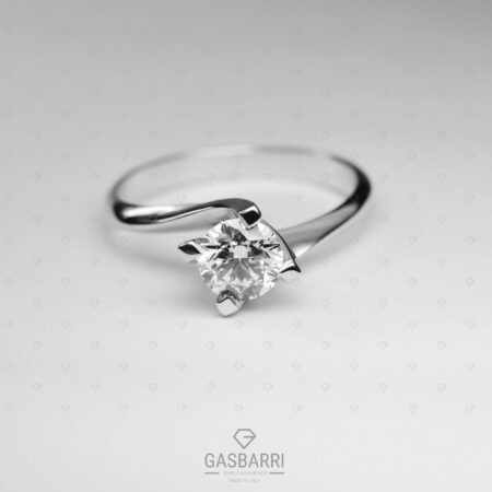 Solitario 0.40 Carati F-VVS1 con GIA