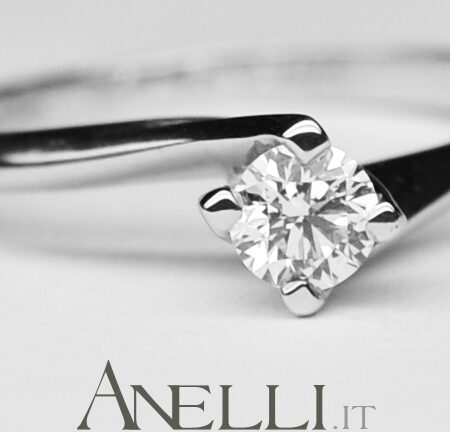 Engagement Ring 0.28 Carats F-VVS1 GIA