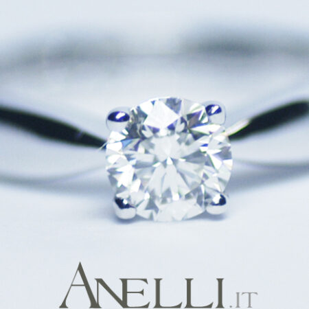 Engagement Ring 0.40 Carats E-VS1 GIA