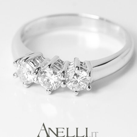 Anello trilogy 0,66 carati (G-VS1)