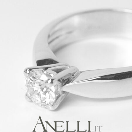 Engagement Ring 0.40 Carats E-VS2 GIA