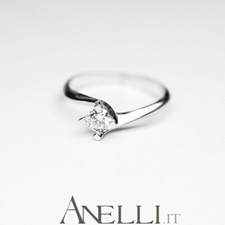 Solitaire Ring 0.35 Carats F-VVS1 GIA