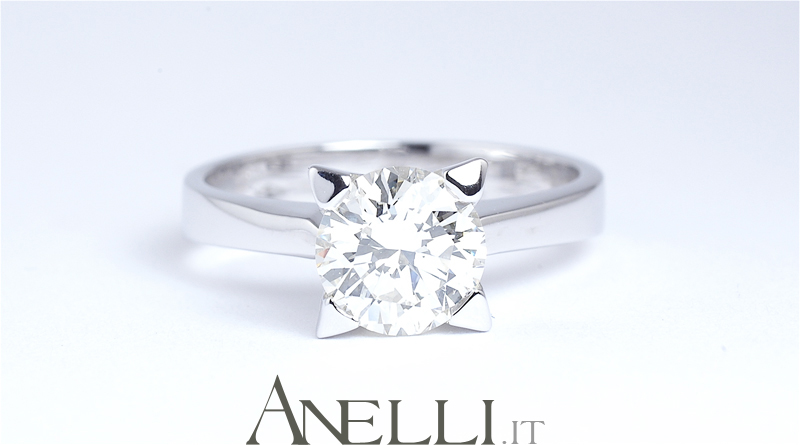 Anello Solitario con Diamante di 3 carati