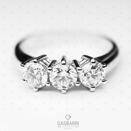 Anello Trilogy 1,35 carati (Colore G - Purezza VS1)