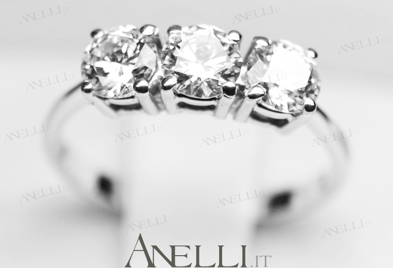 Anello Trilogy 1 Carato E-IF GIA