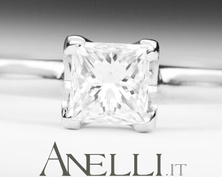 Princess Diamond Ring 0.40 Carats F-VVS1