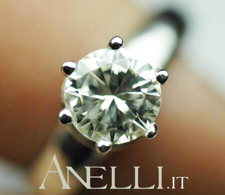 Solitario da un Carato (F-VVS1) GIA America