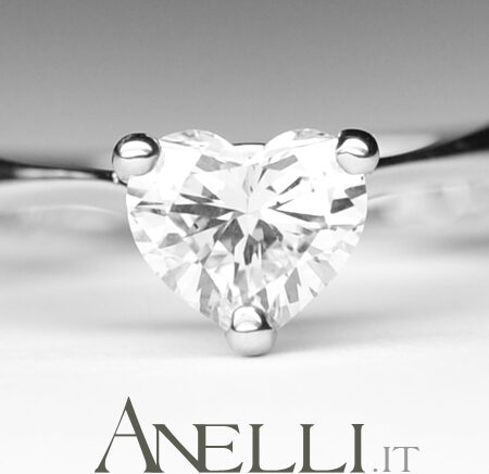 heart-shaped diamond ring 0.70 Carats F-VS1 GIA