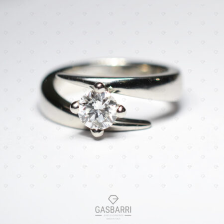 Platinum Dolphin Ring 0.50 D-VVS1 GIA