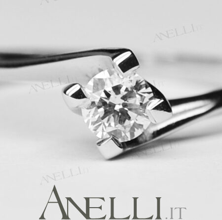 Engagement Ring 0.30 Carats D-VVS1 GIA