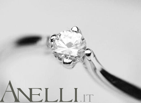 Solitario modello Valentino con diamante 0,12 carati