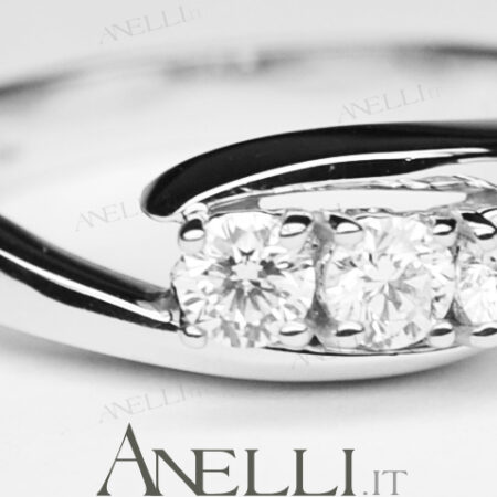 Trilogy 0,60 carati colore E purezza IF