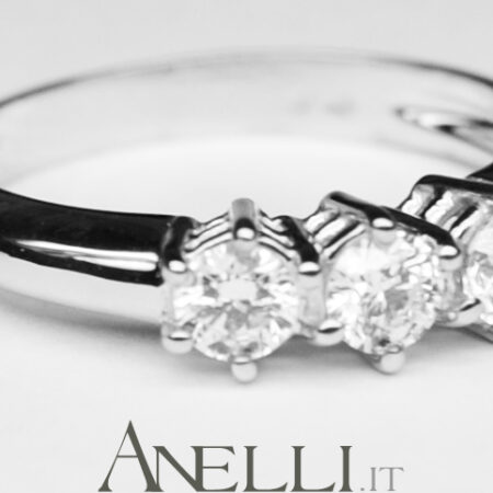 Trilogy con Diamanti 0.75 carati colore D purezza VVS1 GIA