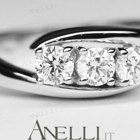 Trilogy di Diamanti 0.60 ct colore E purezza VS1