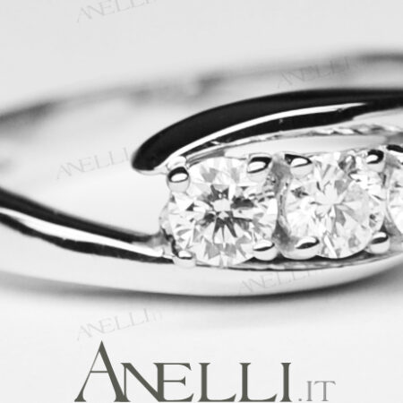 Trilogy Diamanti 0.60 carati colore F purezza VS1