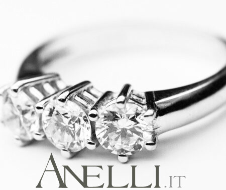 Trilogy da 1,20 carati modello classico (F-VS1) GIA