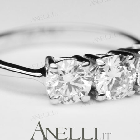 Trilogy un Carato colore E purezza VVS1 GIA