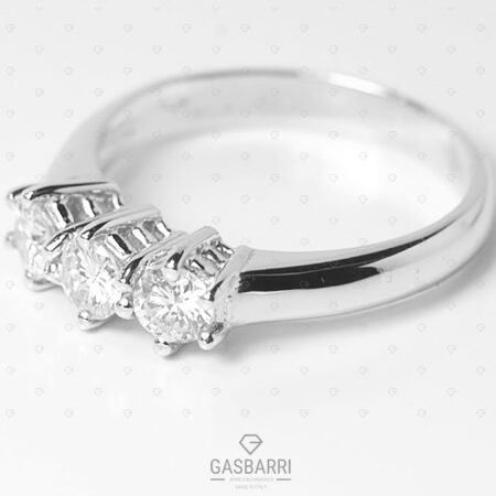 Anello trilogy 0,66 carati (F-VS1)