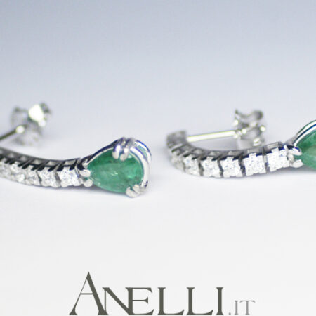Orecchini Tennis con Smeraldi e Diamanti
