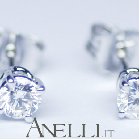 Orecchini punto luce 0,40 carati G-VS1